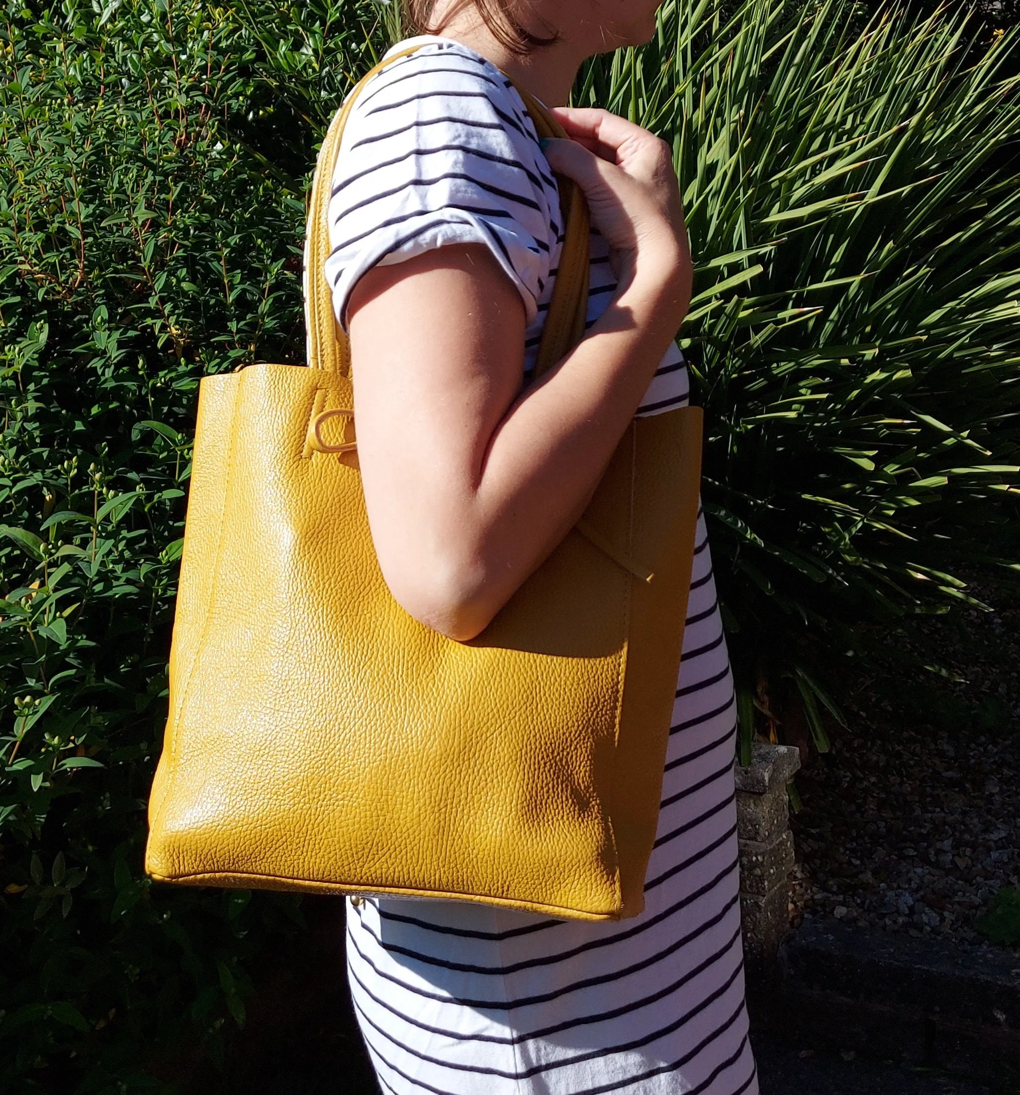 Genuine Leather Medium Yellow Leather Shopper